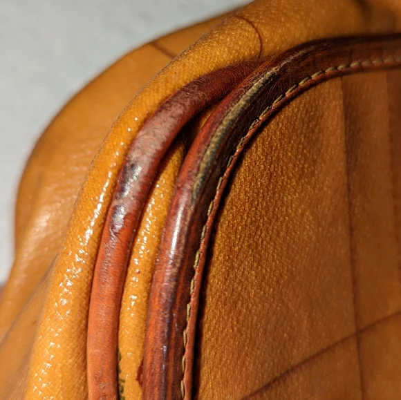 Alviero Martini Leather Map United States Featured!! Crossbody Bag. - Picture 14 of 15